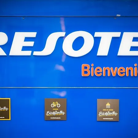 Otel Resotel Villares de la Reina