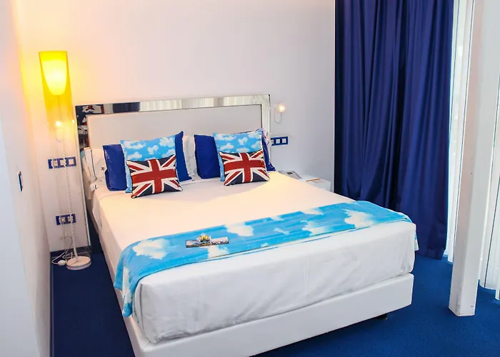 Resotel 호텔 Villares de la Reina